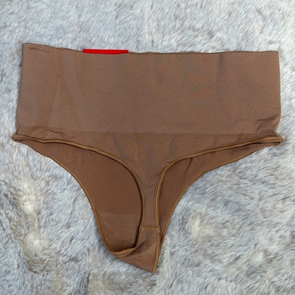SPANX | Everyday Seamless Shaping Thong, in Naked 3.0, SizeS NWT - Picture 4 of 11